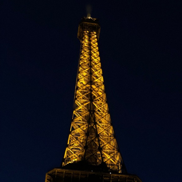 Everything and anything x - Picture 1 of 1